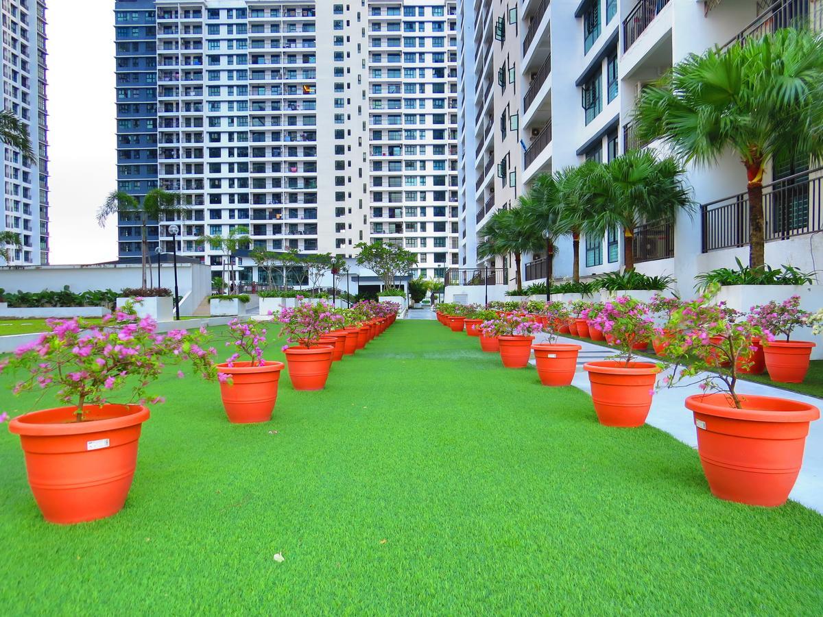 City Life By J&G Vacation Homes Skudai Bagian luar foto